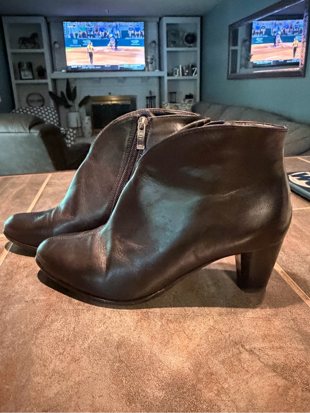 Ara Black Leather Ankle Booties with Side Zip- 7.5 premium brand